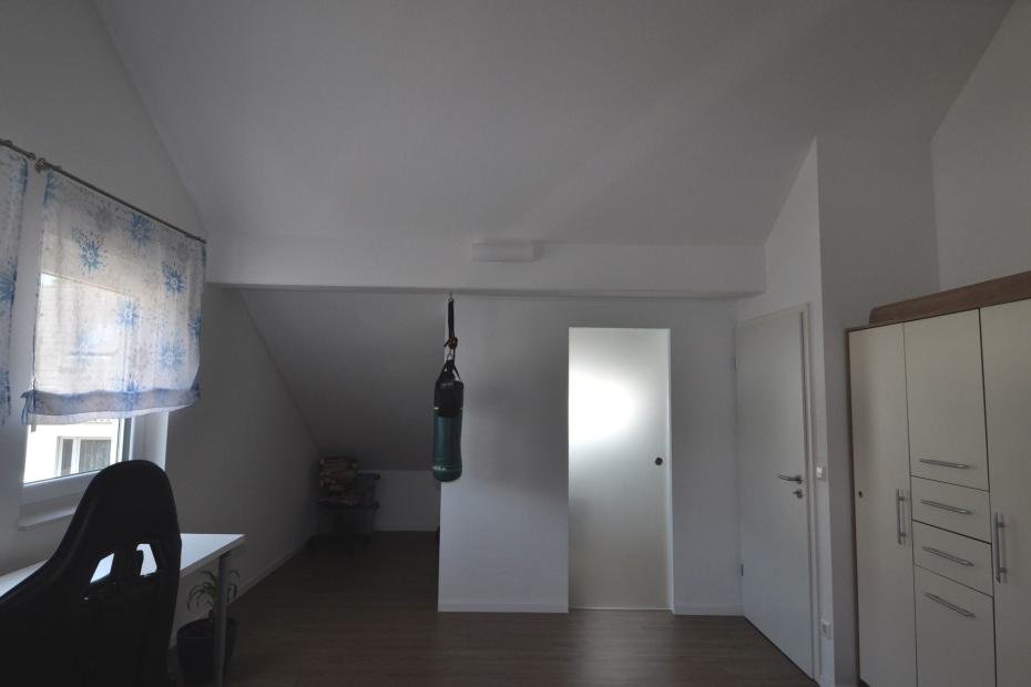 Gästezimmer/Büro rechts